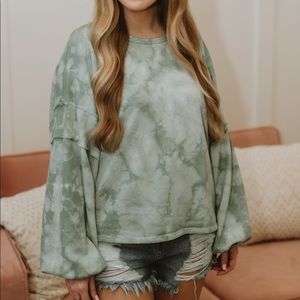 Green tie dye sweatshirt